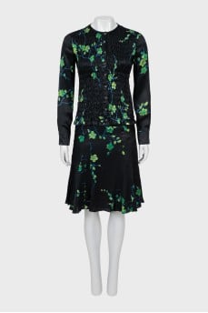 Silk suit in floral print