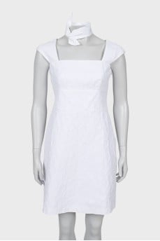 White dress with relief pattern