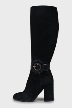 Suede insulated boots with decor