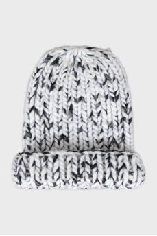 Knitted hat with lurex
