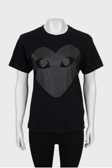 Black T-shirt with print