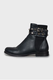 Leather boots with golden studs