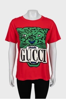 Red oversized t-shirt with print