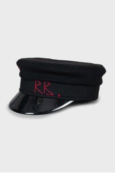 Wool cap with tag