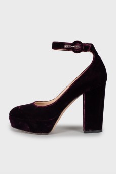 Velour high heel shoes