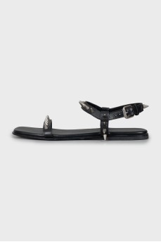 Leather sandals with spikes