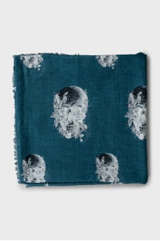 Square scarf with fringe