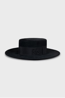 Felt hat with brand logo