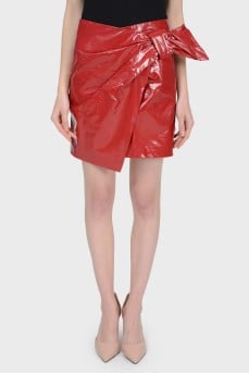 Lacquer skirt with bow