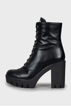 Leather ankle boots with embossed soles