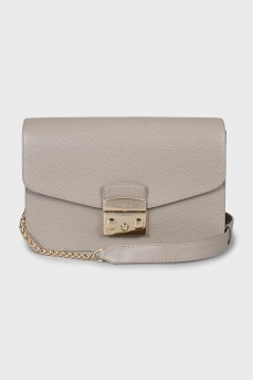 Crossbody bag with gold chain