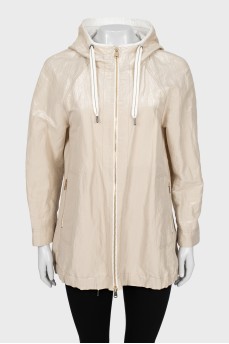 Loose windbreaker with golden zipper