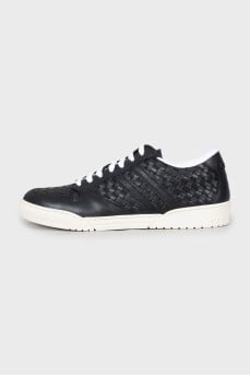 Men's sneakers with weave and tag