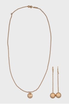 Gold set of pendant and earrings