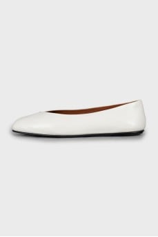 Eva ballet flats with tag