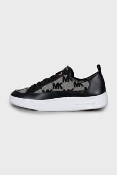 Sneakers with branded print and tag