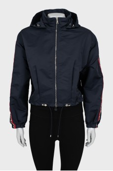 Cropped jacket with a high neck