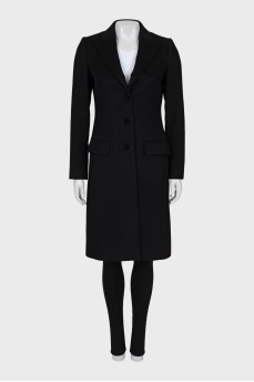 Fitted coat in black