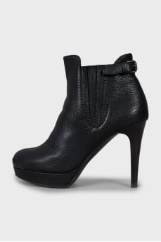 Leather ankle boots with platform and stiletto heels