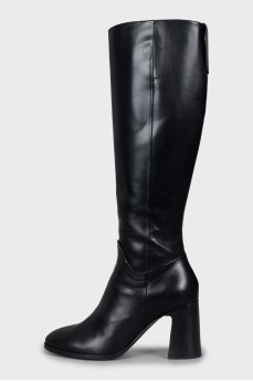 Leather boots with wooden heels