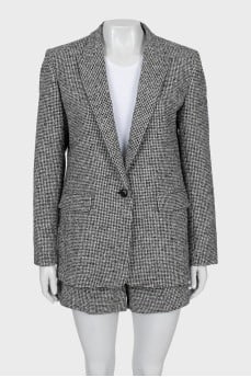 Slim fit suit with tag