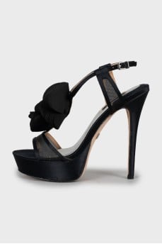 Textile sandals with mesh inserts