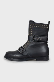 Leather boots with golden studs