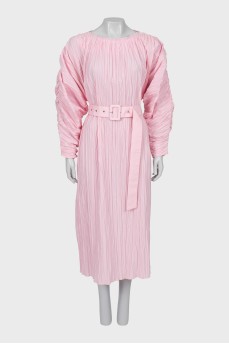 Pleated dress with voluminous sleeves