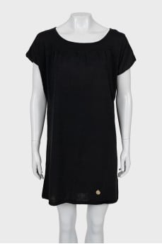 Knitted dress with a loose fit