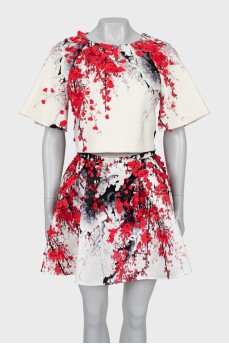 Skirt suit decorated with flowers