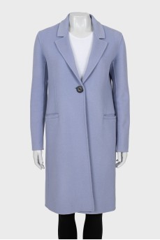 Wool coat with button