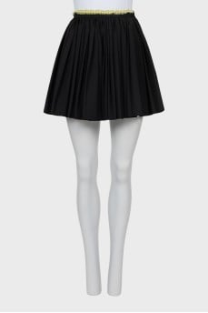 Pleated wool skirt