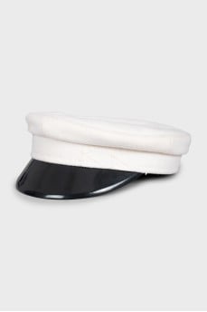 Felt cap with contrasting visor