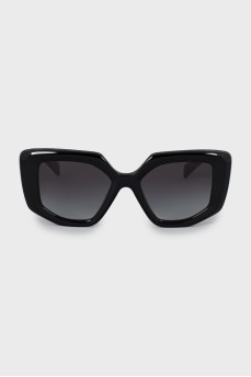 Black sunglasses with logo on temples