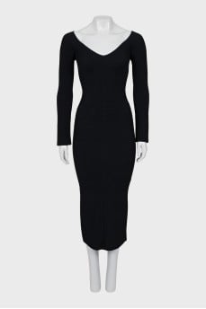 Knitted dress with V-neck