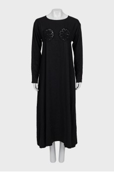 Loose fit dress with long sleeves