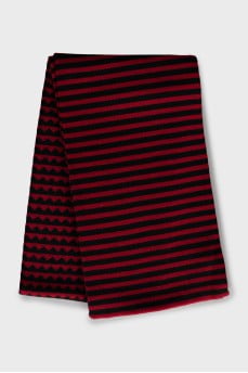 Wool scarf with striped print