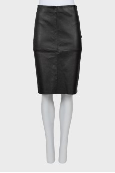Pencil skirt with leather insert