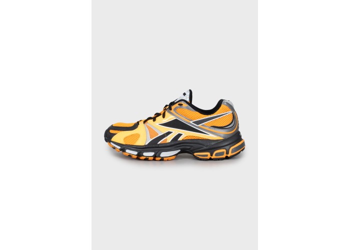 Krossovky-Spike-Runner-200-by-