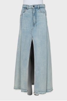 Denim skirt with relief seams