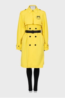 Fitted yellow trench coat with logo