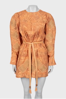 Fitted dress with knitted decor