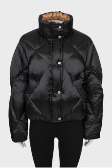 Quilted down jacket with tapered cut