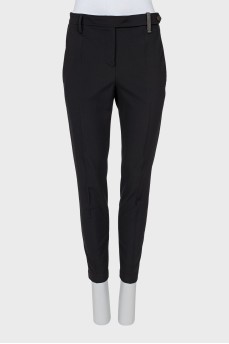 Tapered trousers with wool creases