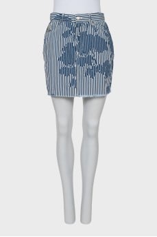 Straight skirt in striped print