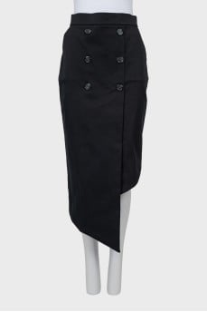 Skirt with asymmetrical hem