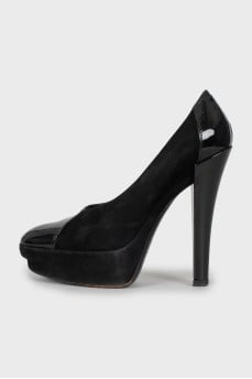 Suede shoes with leather inserts