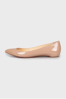 Beige leather ballet flats