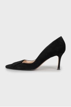 Suede shoes with decorative toes