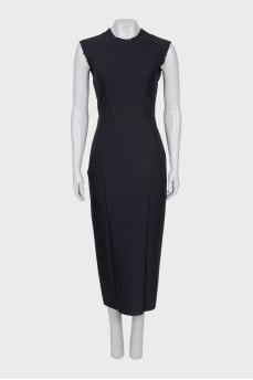 Sheath dress with raw edges